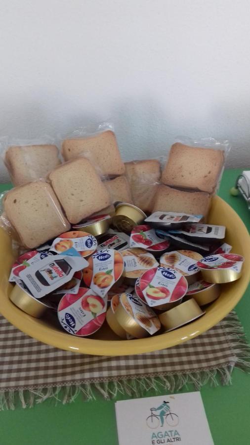 B&B Agata E Gli Altri Tortolì Dış mekan fotoğraf